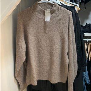 HM tan sweater